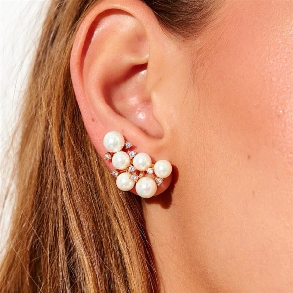 BRINCO EAR CUFF COM PÉROLAS SHELL E ZIRCÔNIAS BANHADO A OURO