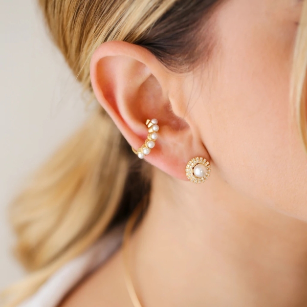 PIERCING PEROLA SHELL BANHADO A OURO